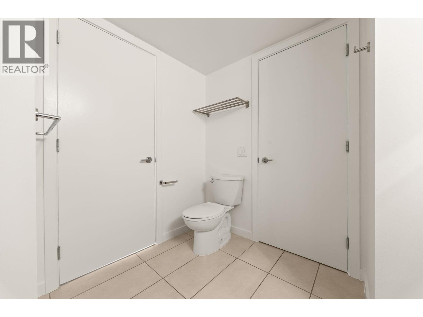 601 9868 Cameron Street Property Photo 17