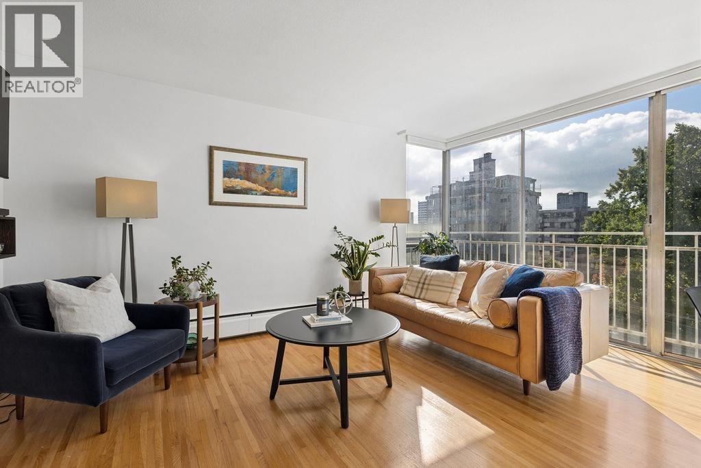 607 1250 Burnaby Street Property Photo 3