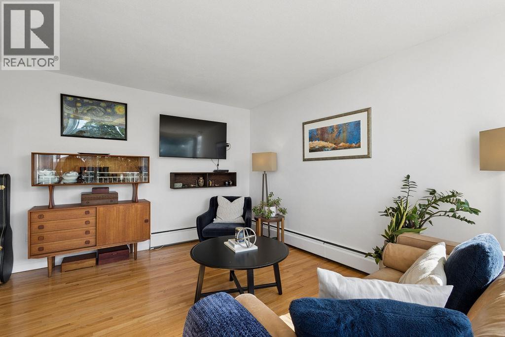607 1250 Burnaby Street Property Photo 5