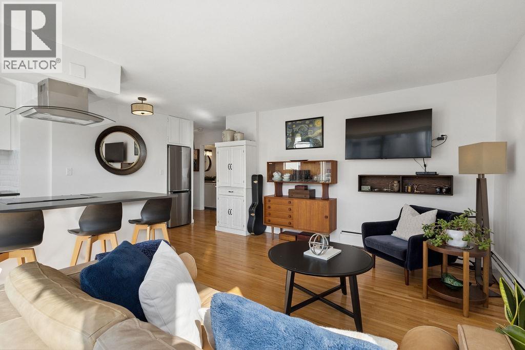 607 1250 Burnaby Street Property Photo 6