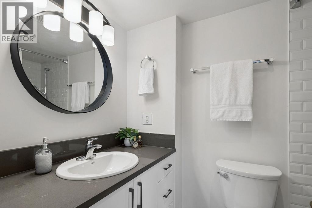 607 1250 Burnaby Street Property Photo 14