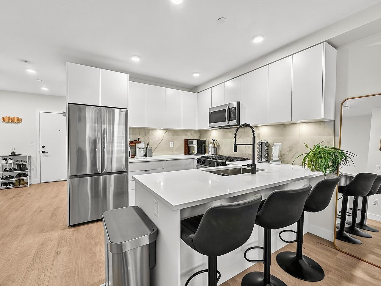 421 13238 105 Avenue Property Photo 7