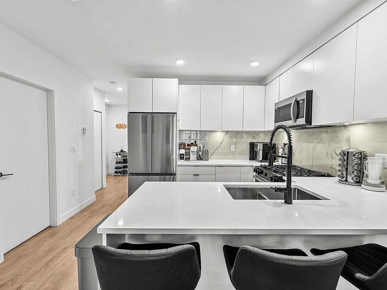 421 13238 105 Avenue Property Photo 8