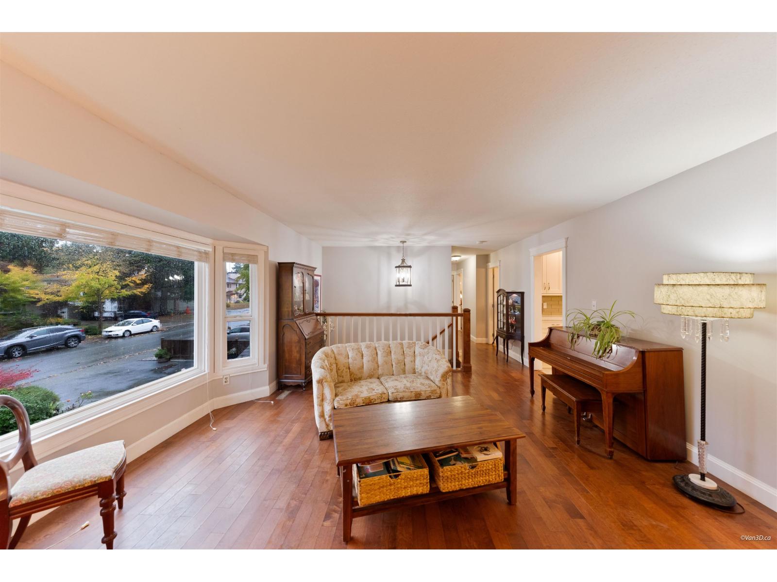 17245 59a Avenue Property Photo 7