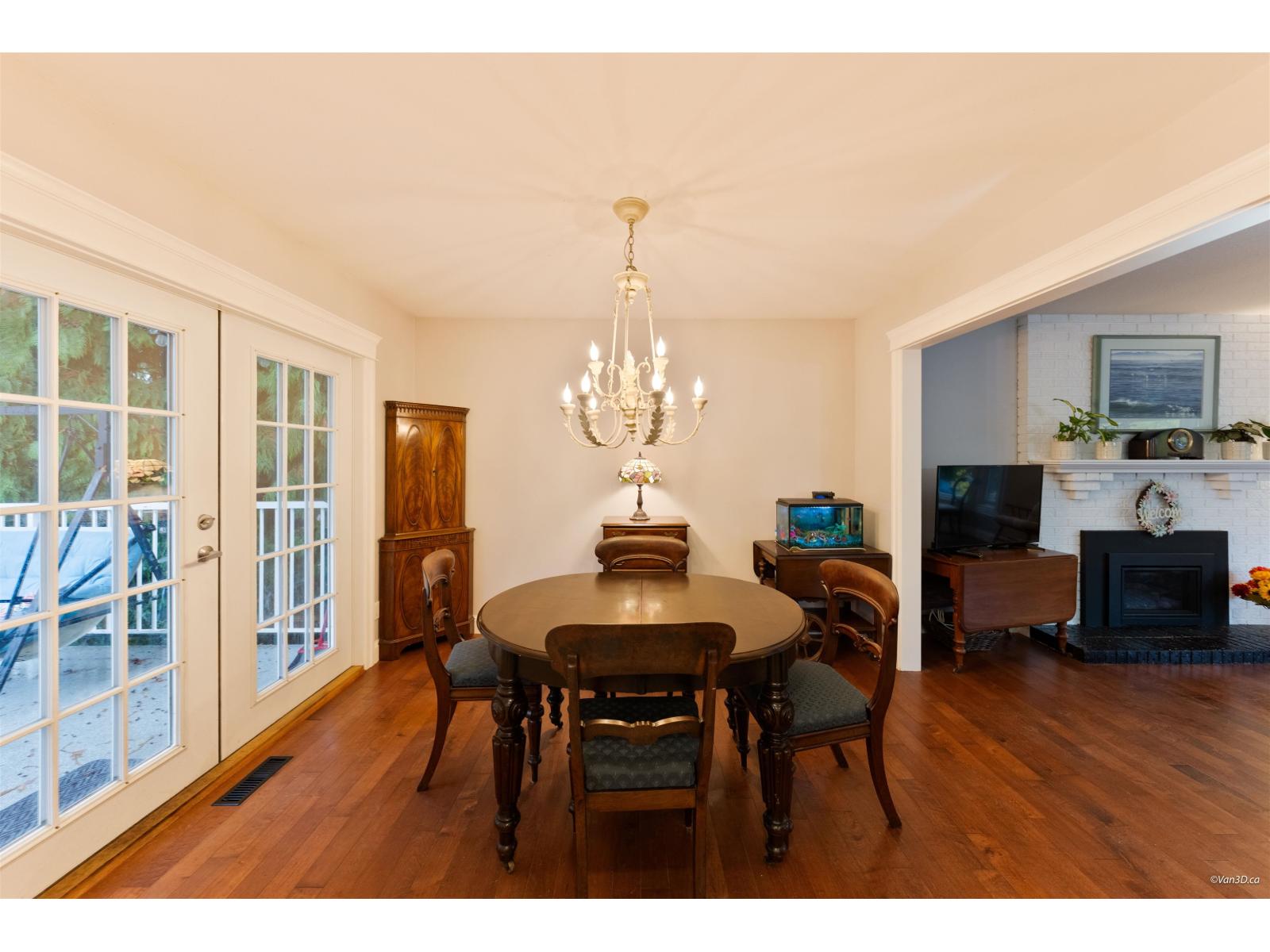 17245 59a Avenue Property Photo 10