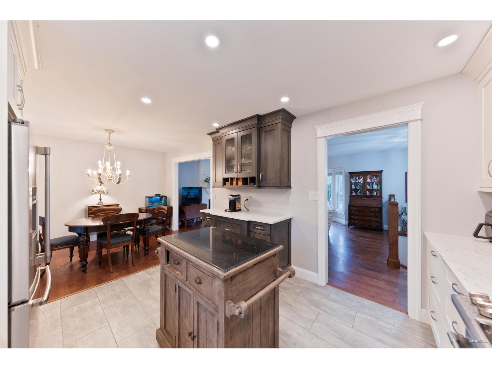 17245 59a Avenue Property Photo 15