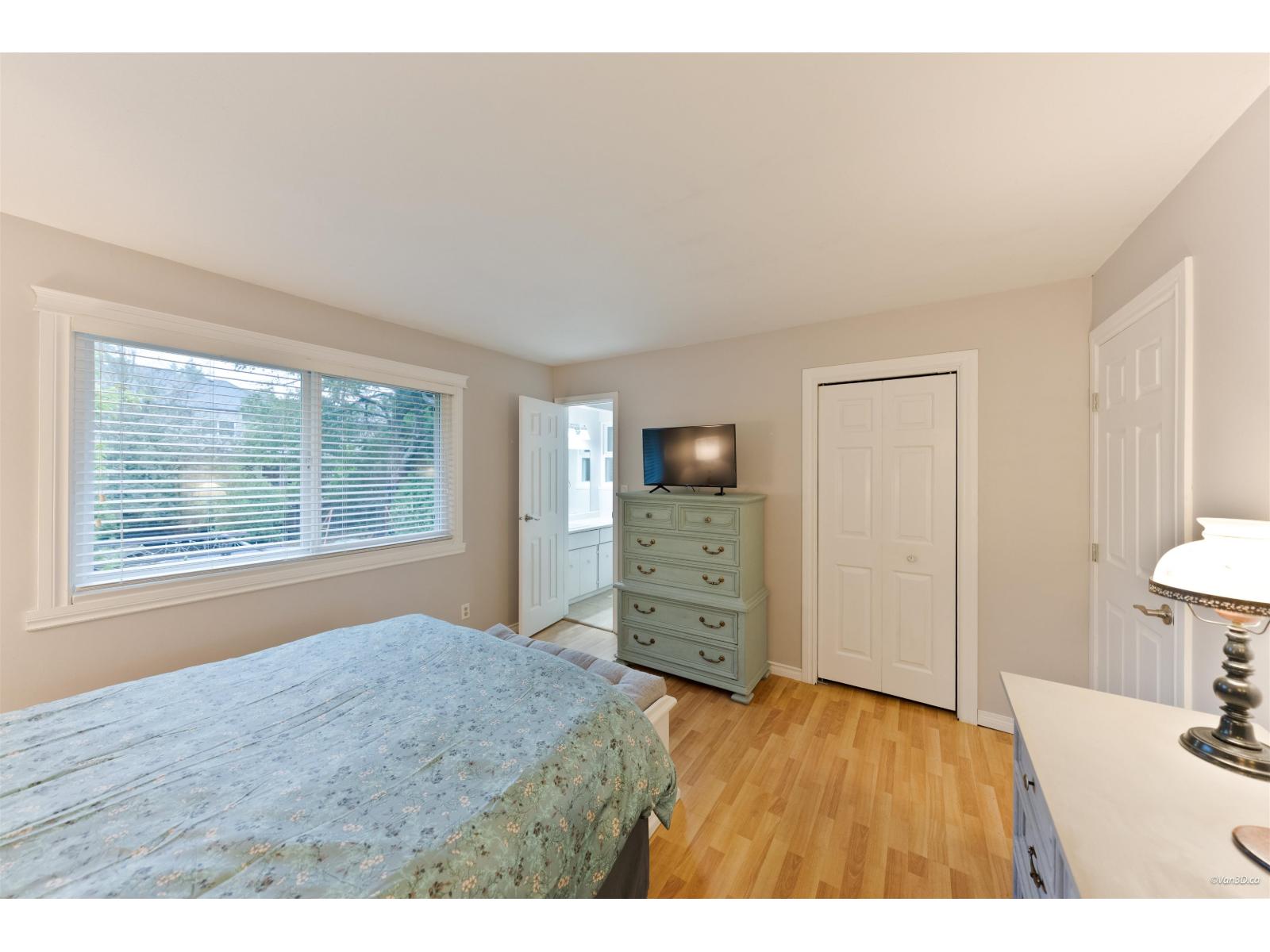 17245 59a Avenue Property Photo 17