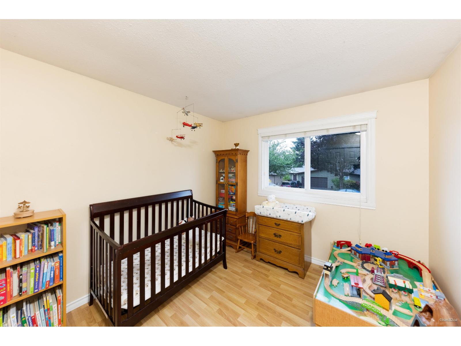 17245 59a Avenue Property Photo 21