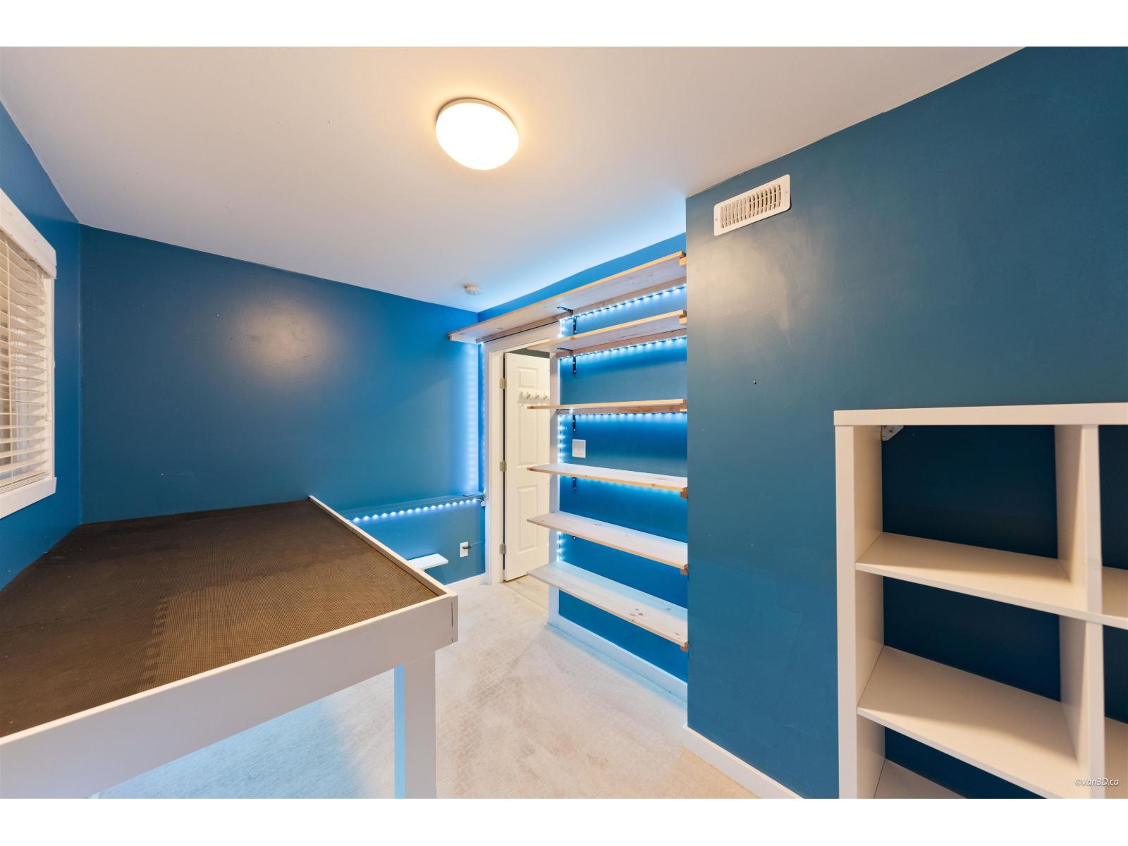 17245 59a Avenue Property Photo 34