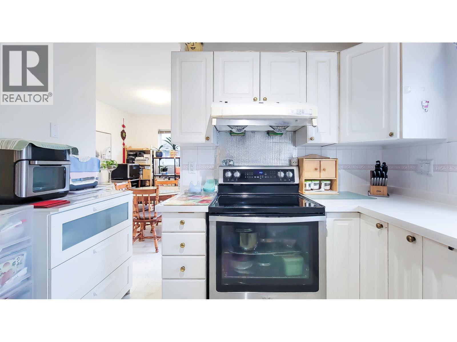 26 2458 Pitt River Road Property Photo 11