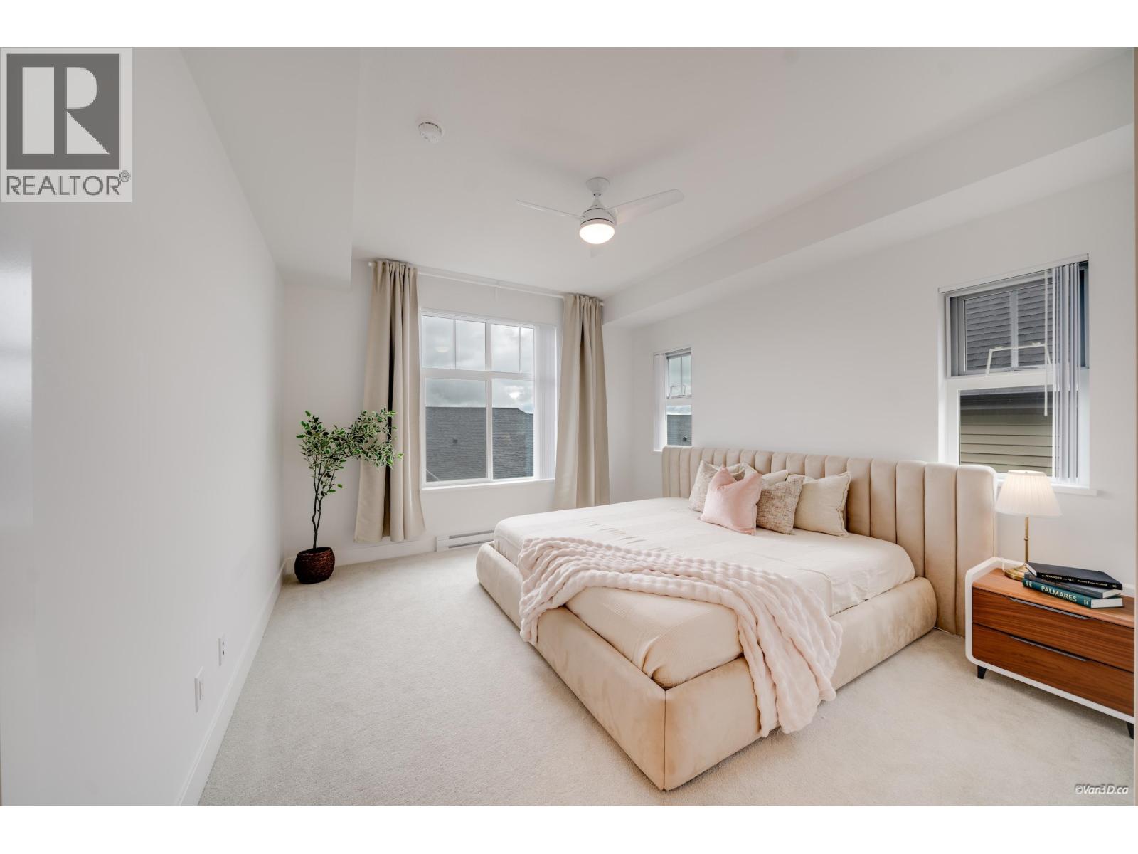 128 1340 Olmsted Street Property Photo 16
