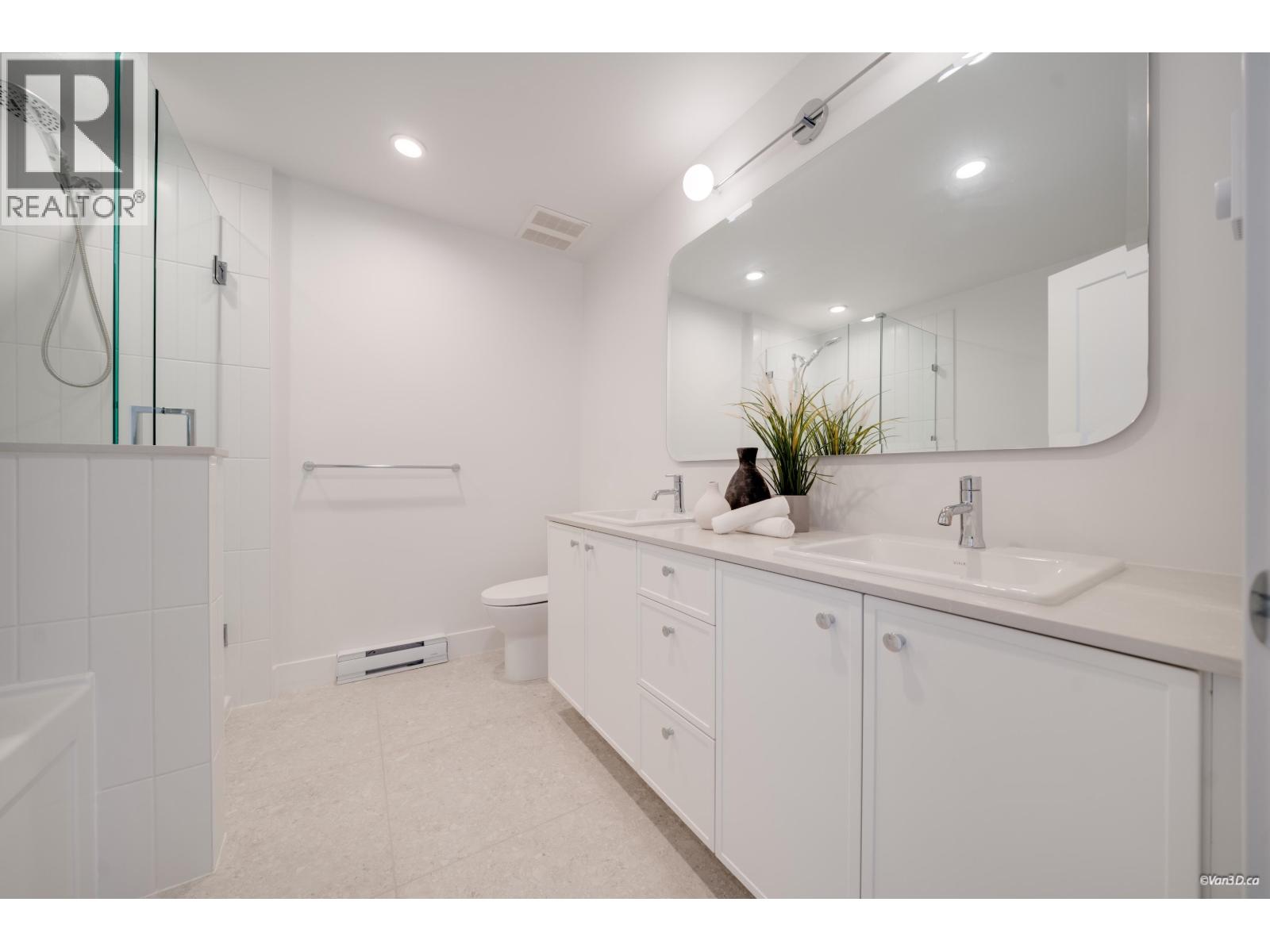 128 1340 Olmsted Street Property Photo 20