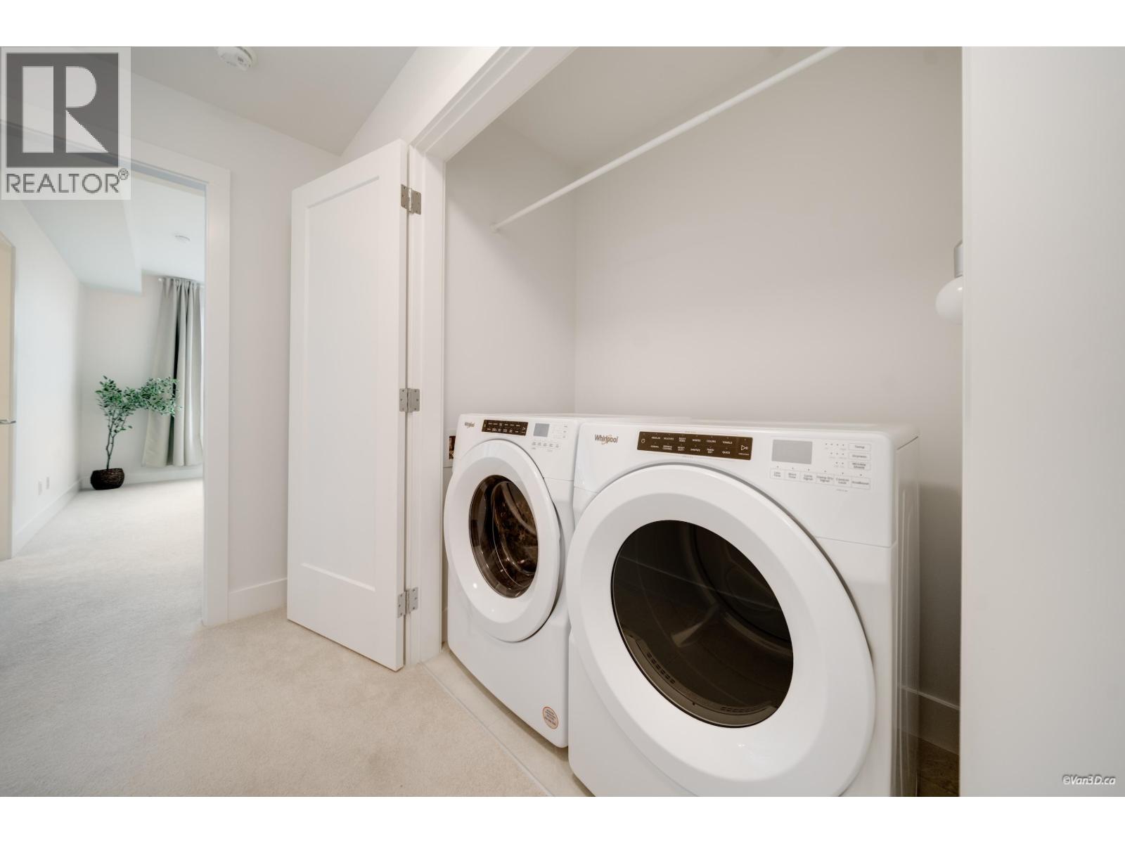 128 1340 Olmsted Street Property Photo 25