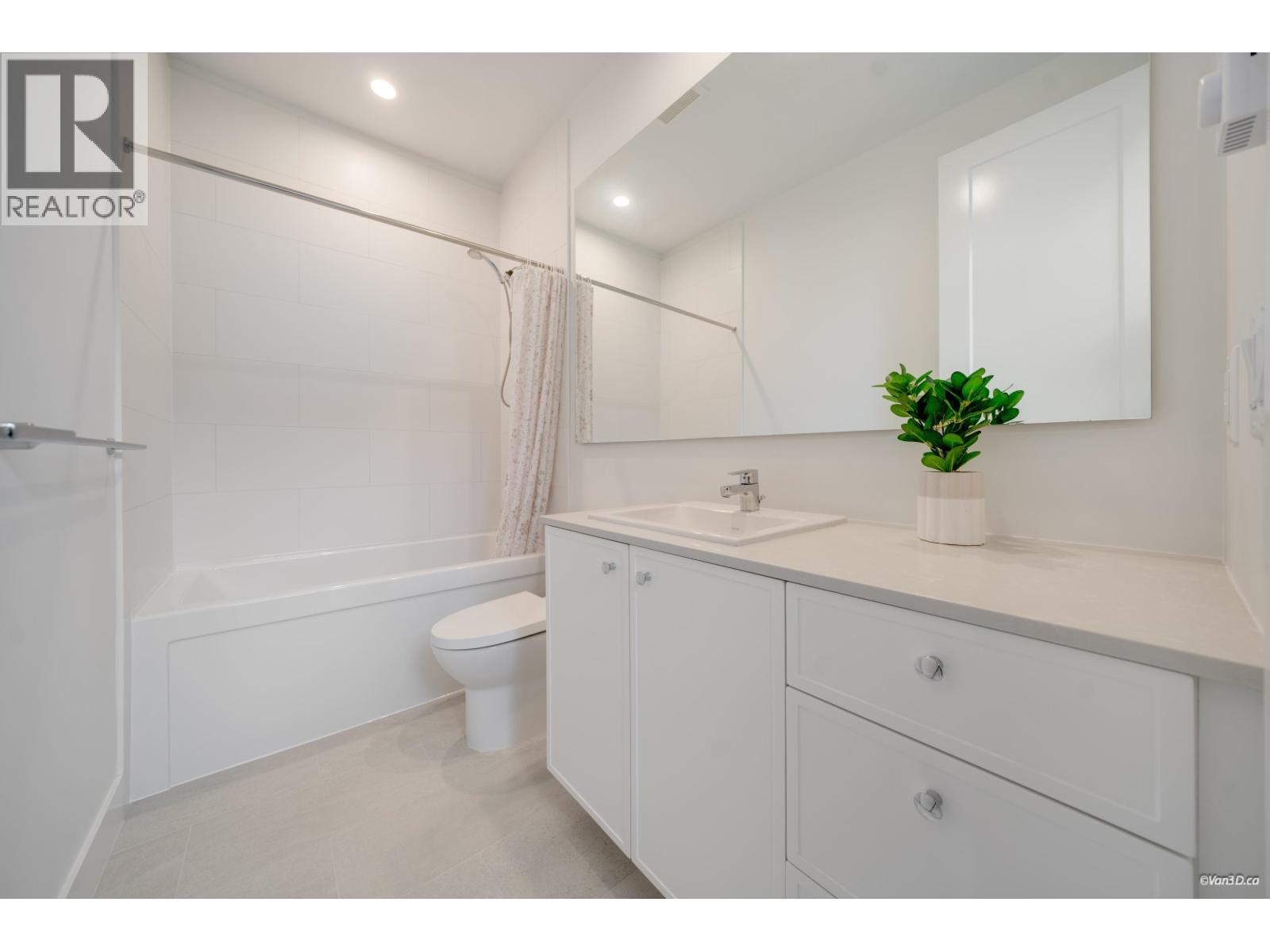 128 1340 Olmsted Street Property Photo 29