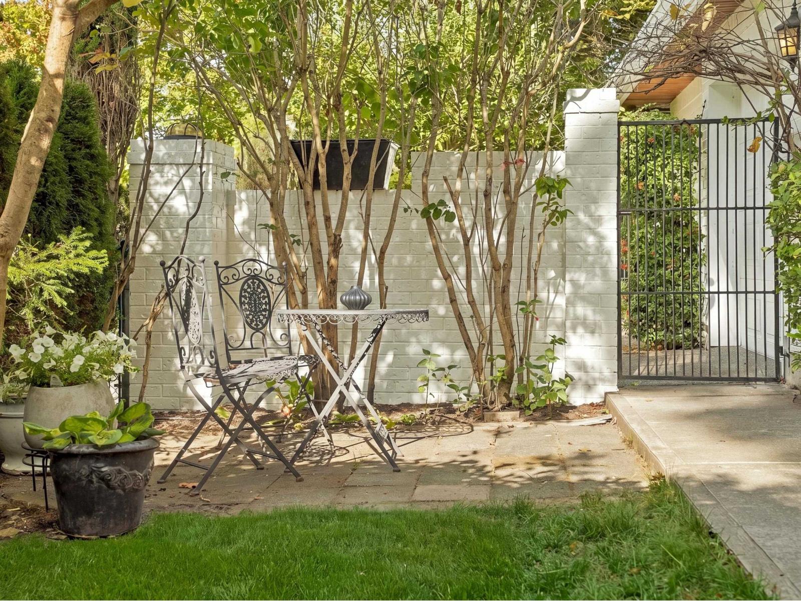 12141 Sullivan Street Property Photo 3