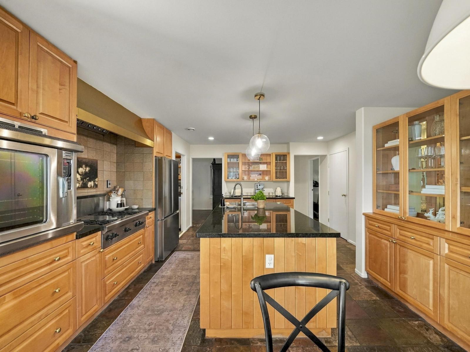 12141 Sullivan Street Property Photo 11