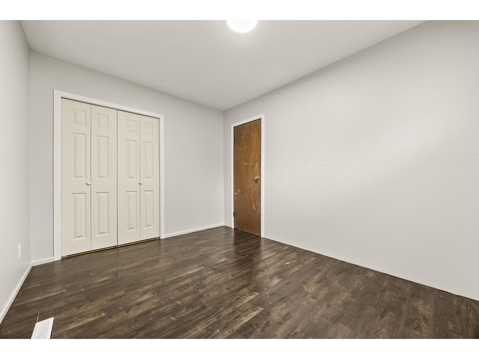 8495 164 Street Property Photo 16