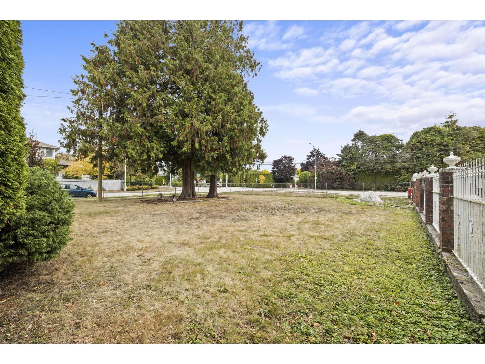 8495 164 Street Property Photo 19