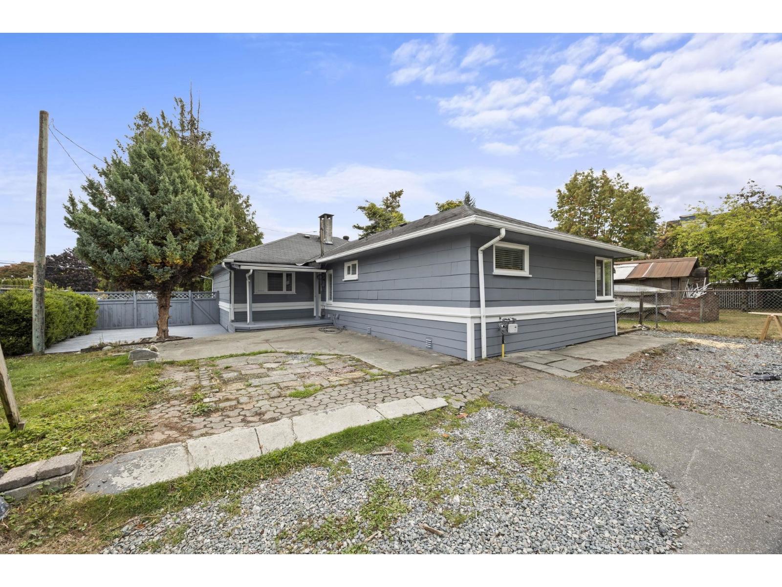 8495 164 Street Property Photo 20