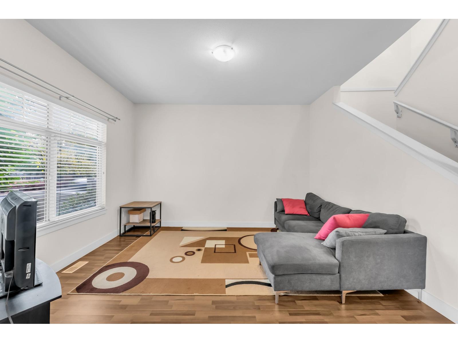 35 6195 168 Street Property Photo 5