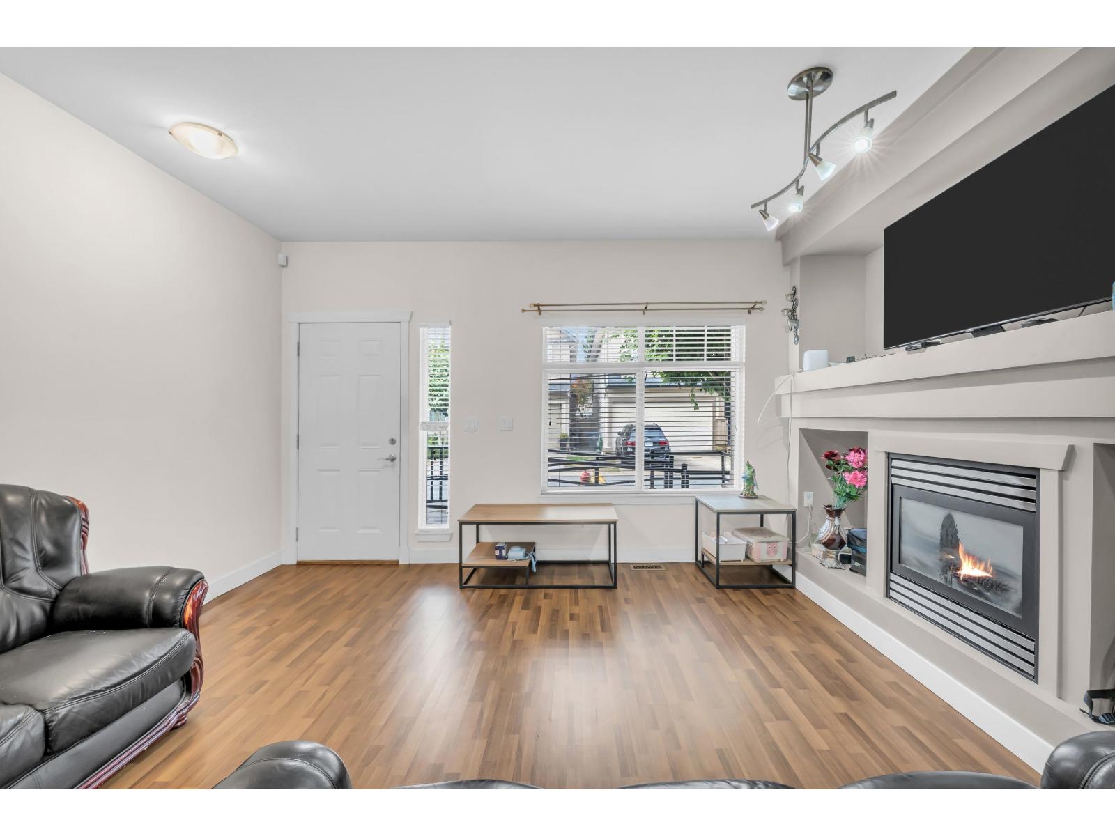 35 6195 168 Street Property Photo 9