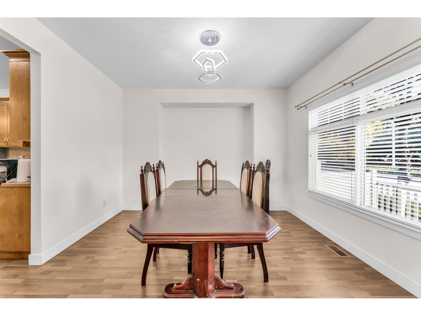 35 6195 168 Street Property Photo 15