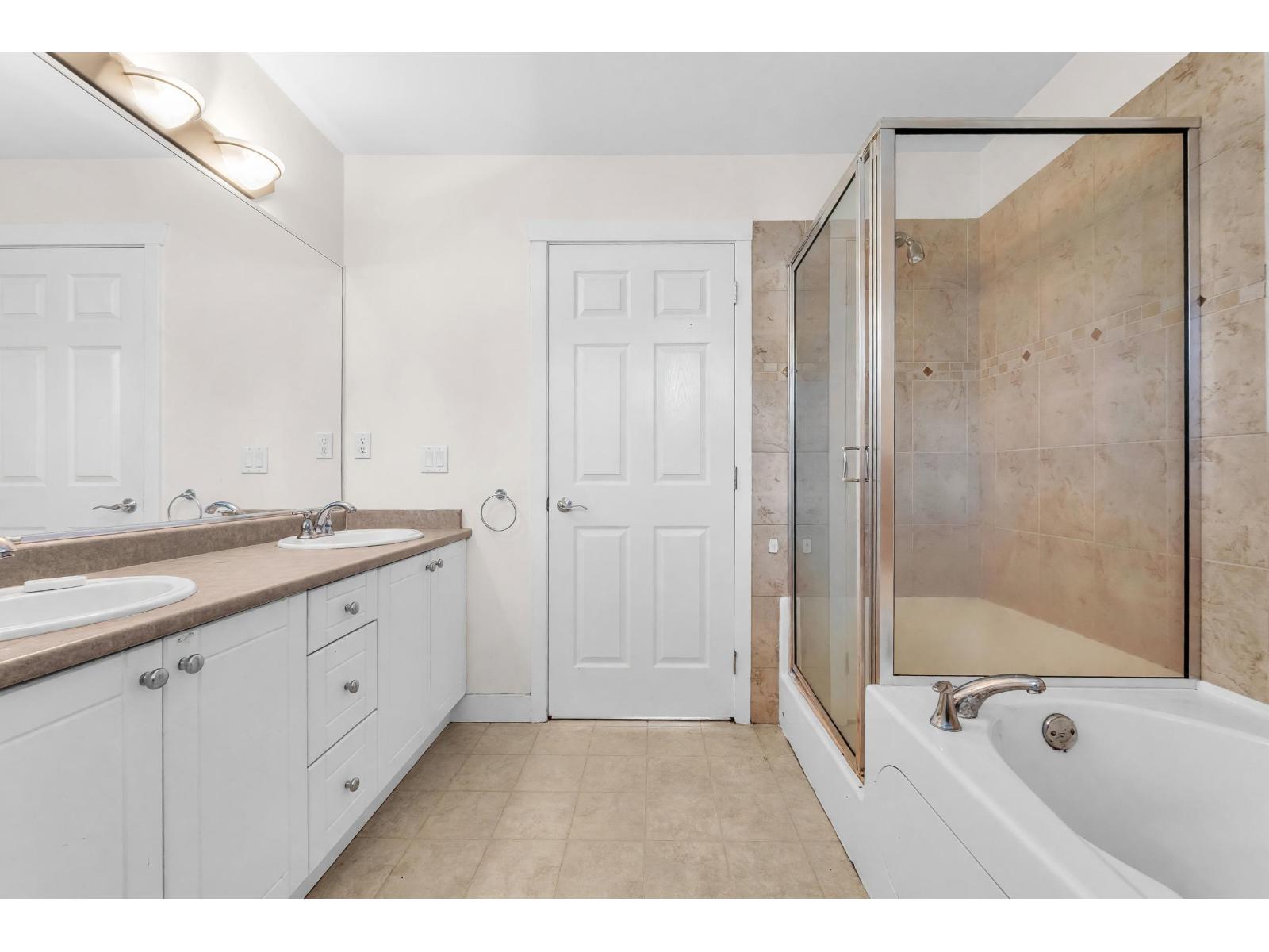 35 6195 168 Street Property Photo 24