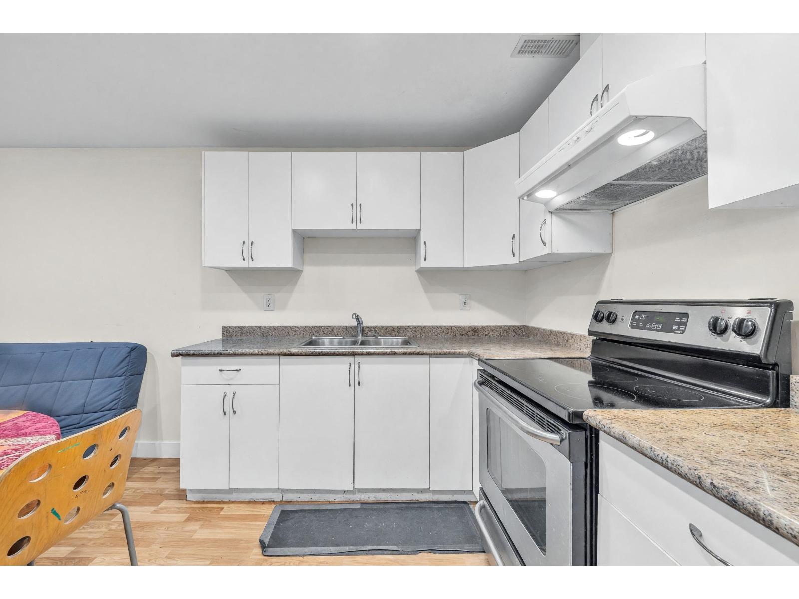 35 6195 168 Street Property Photo 27