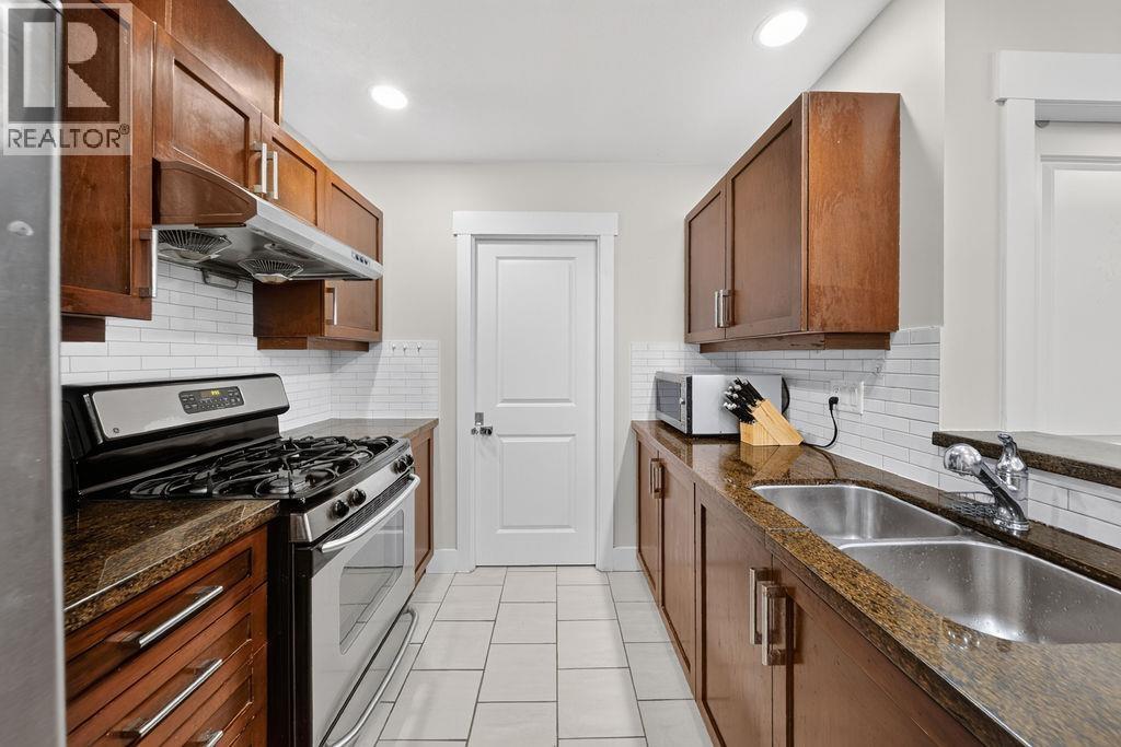 407 6328 Larkin Drive Property Photo 11