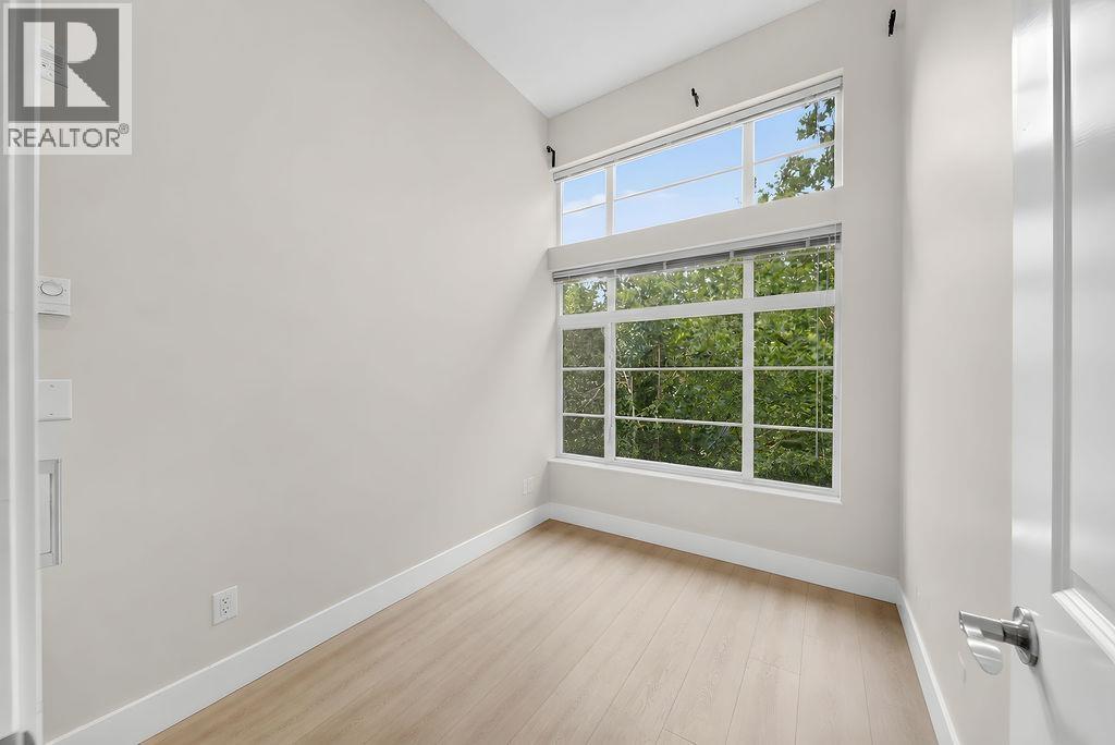 407 6328 Larkin Drive Property Photo 20