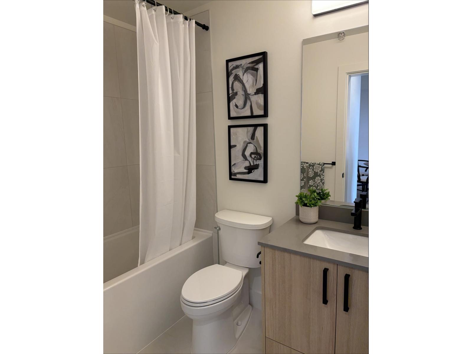 104 10065 133 Street Property Photo 6