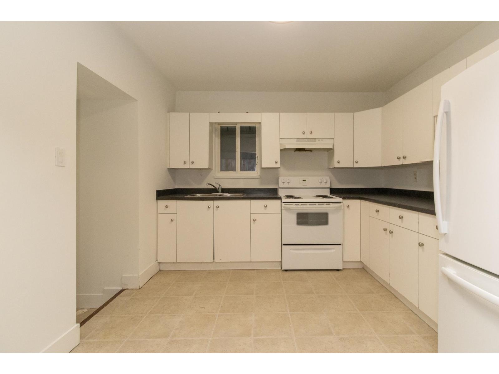 11875 82 Avenue Property Photo 9
