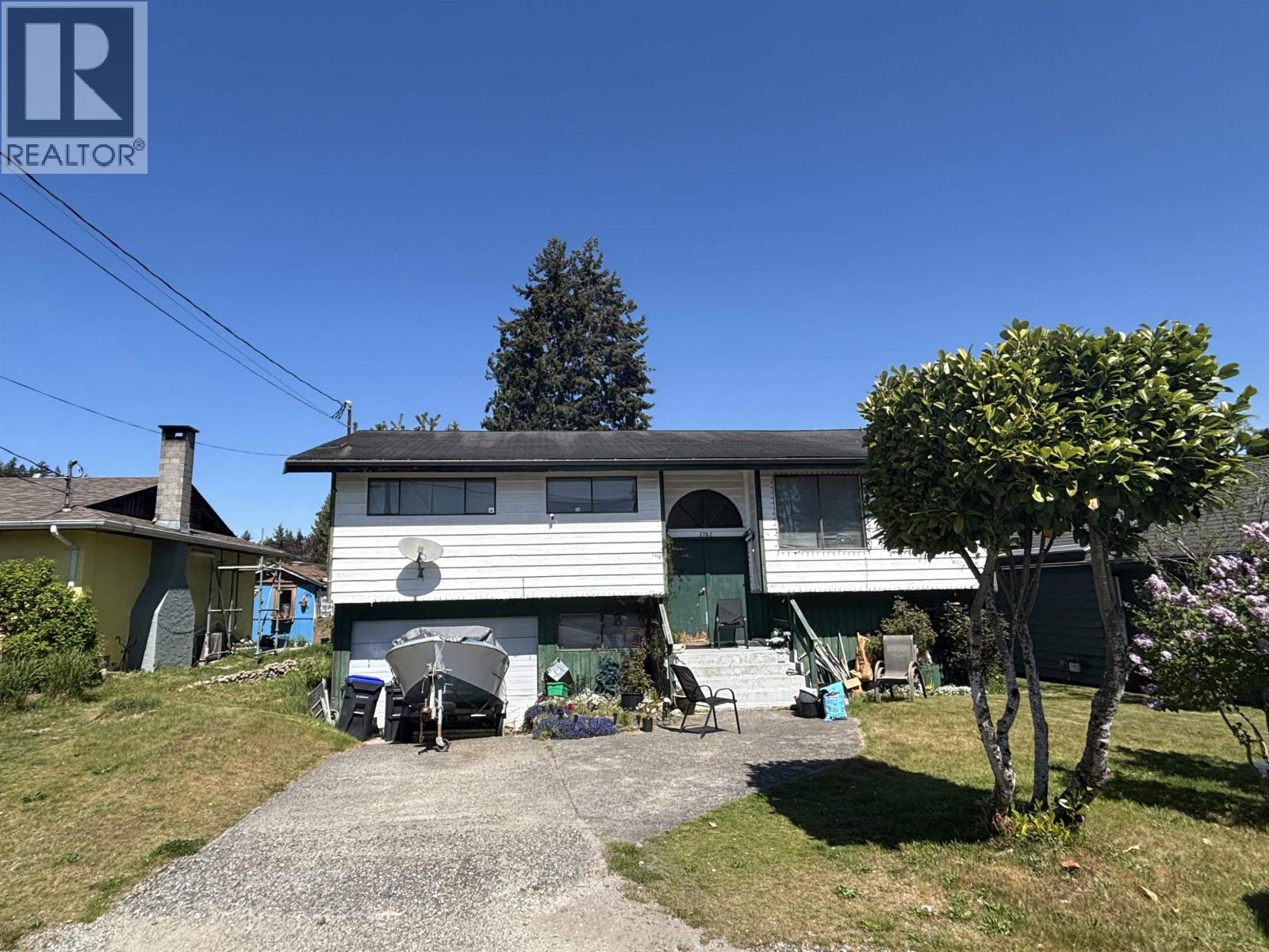 5762 Spindrift Street Property Photo 9