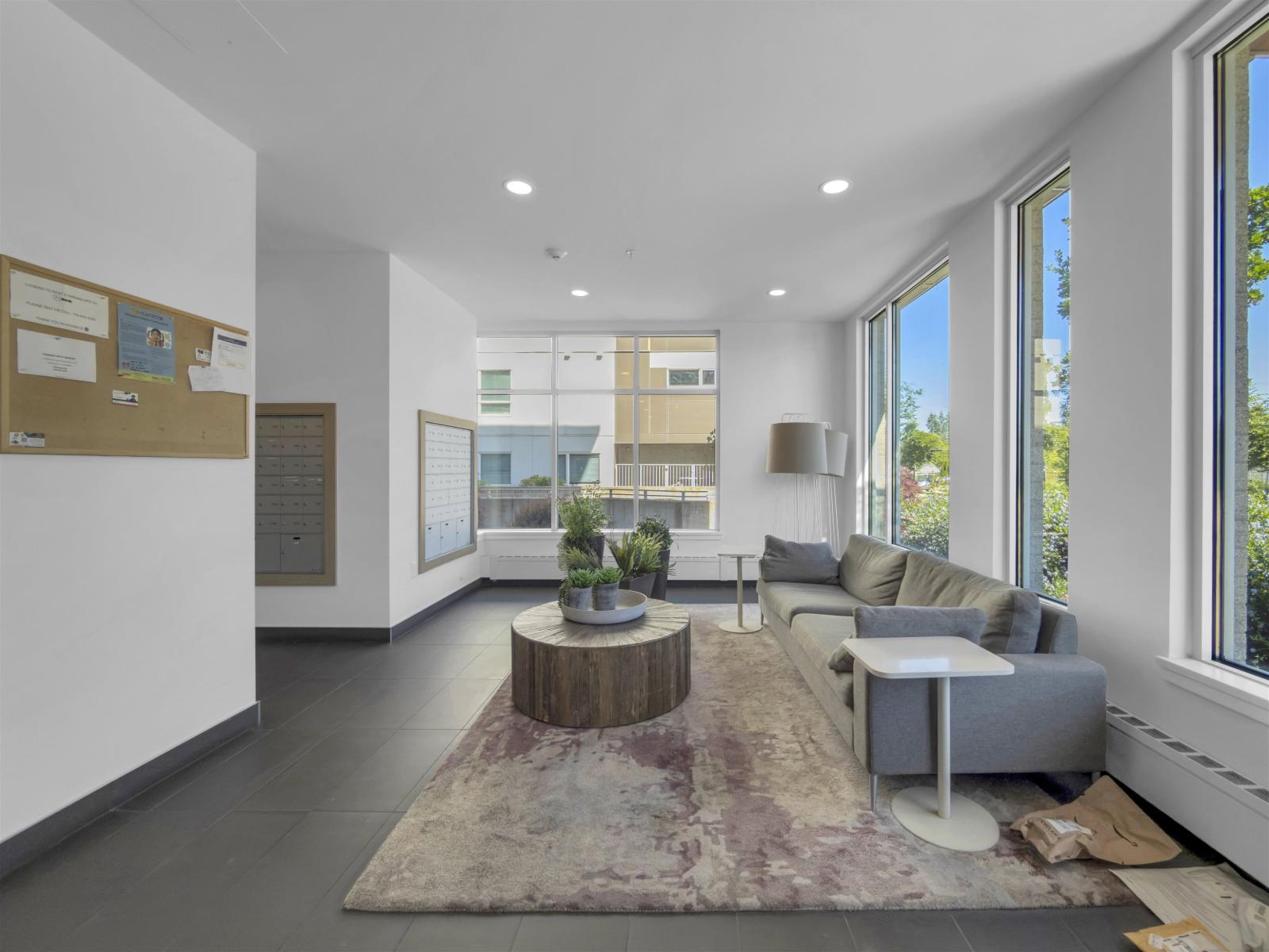 304 13963 105 BOULEVARD Property Photo 1