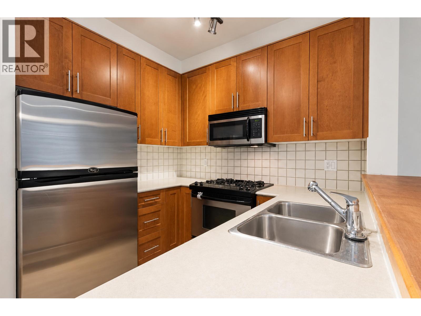 1213 4655 Valley Drive Property Photo 4