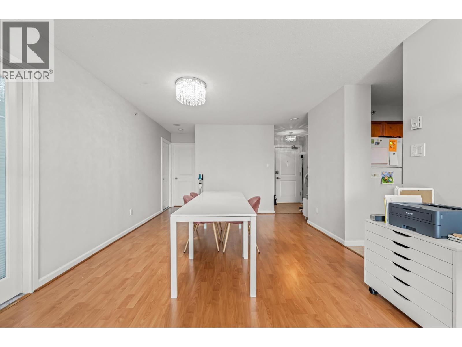 2105 4398 Buchanan Street Property Photo 6