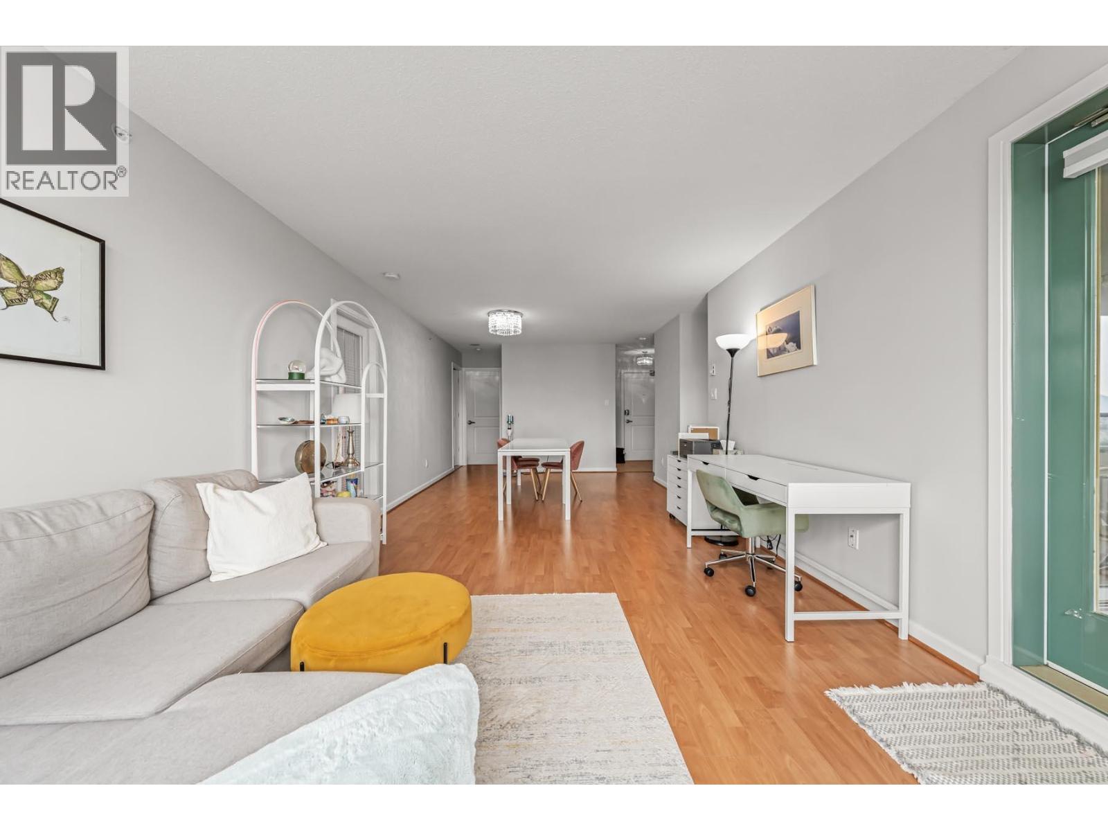 2105 4398 Buchanan Street Property Photo 7