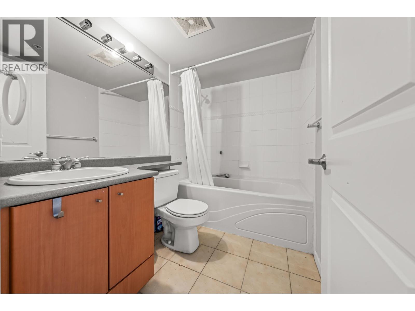 2105 4398 Buchanan Street Property Photo 14