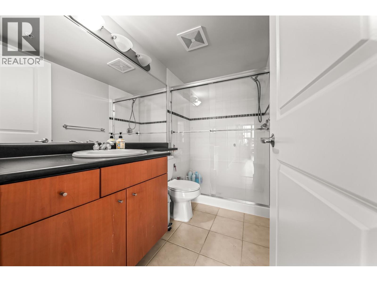 2105 4398 Buchanan Street Property Photo 20