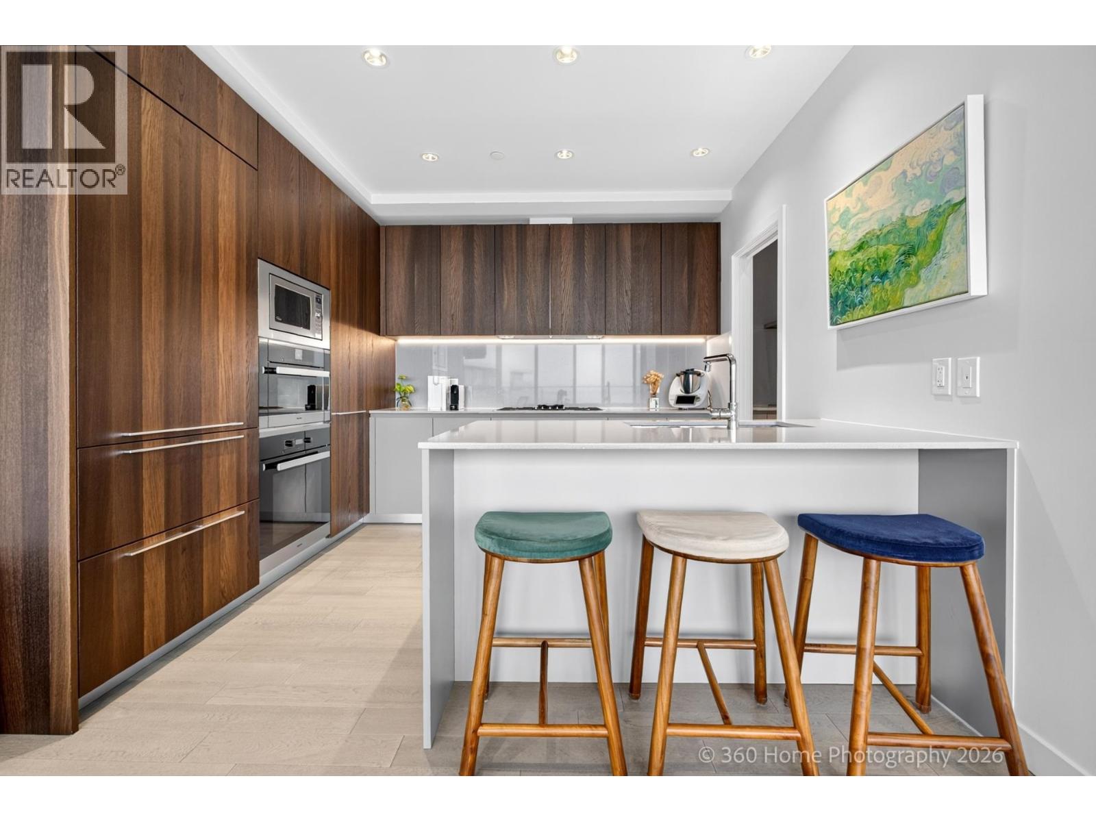 1204 6688 Pearson Way Property Photo 4
