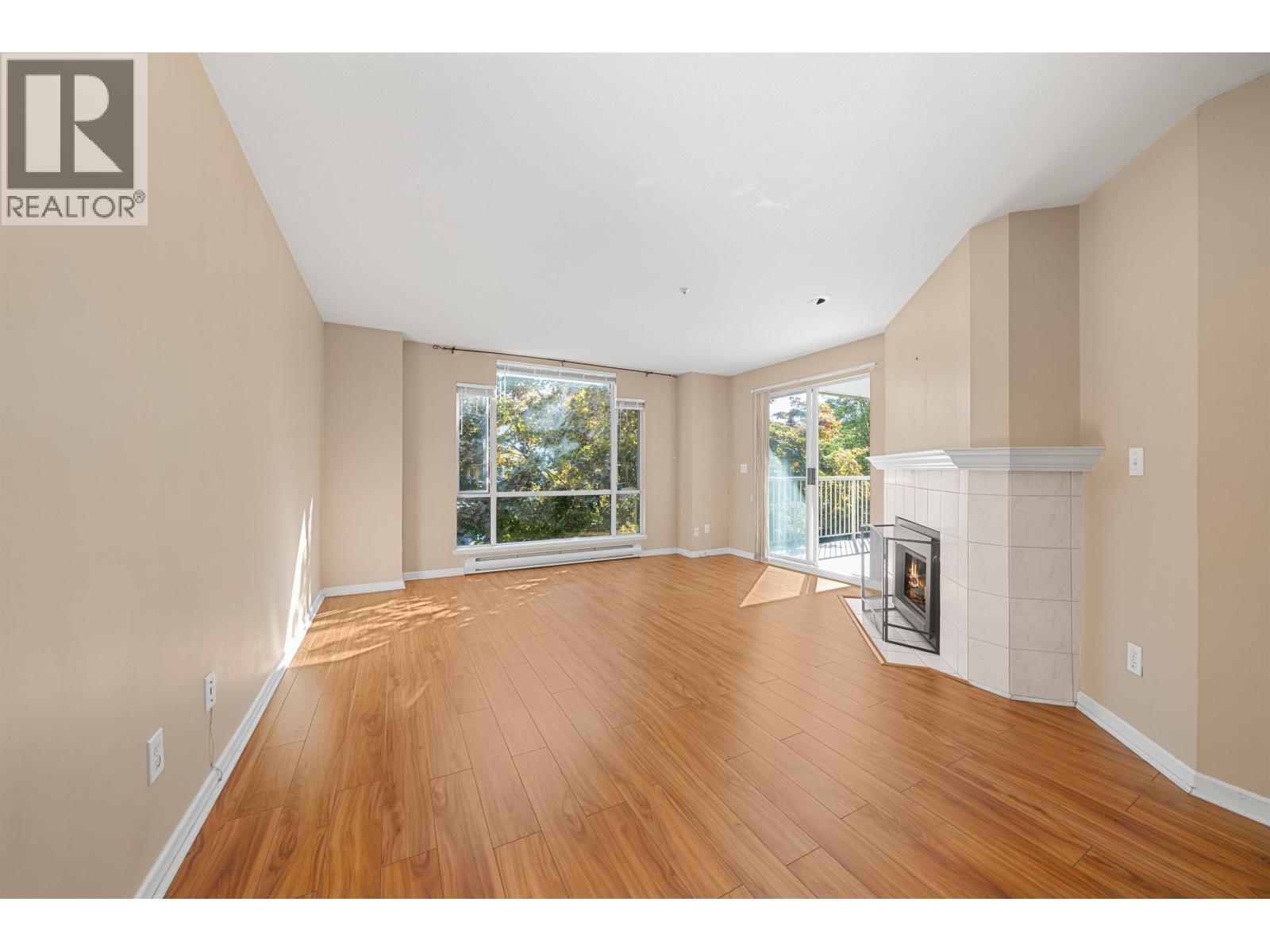 213 19122 122nd Avenue Property Photo 5
