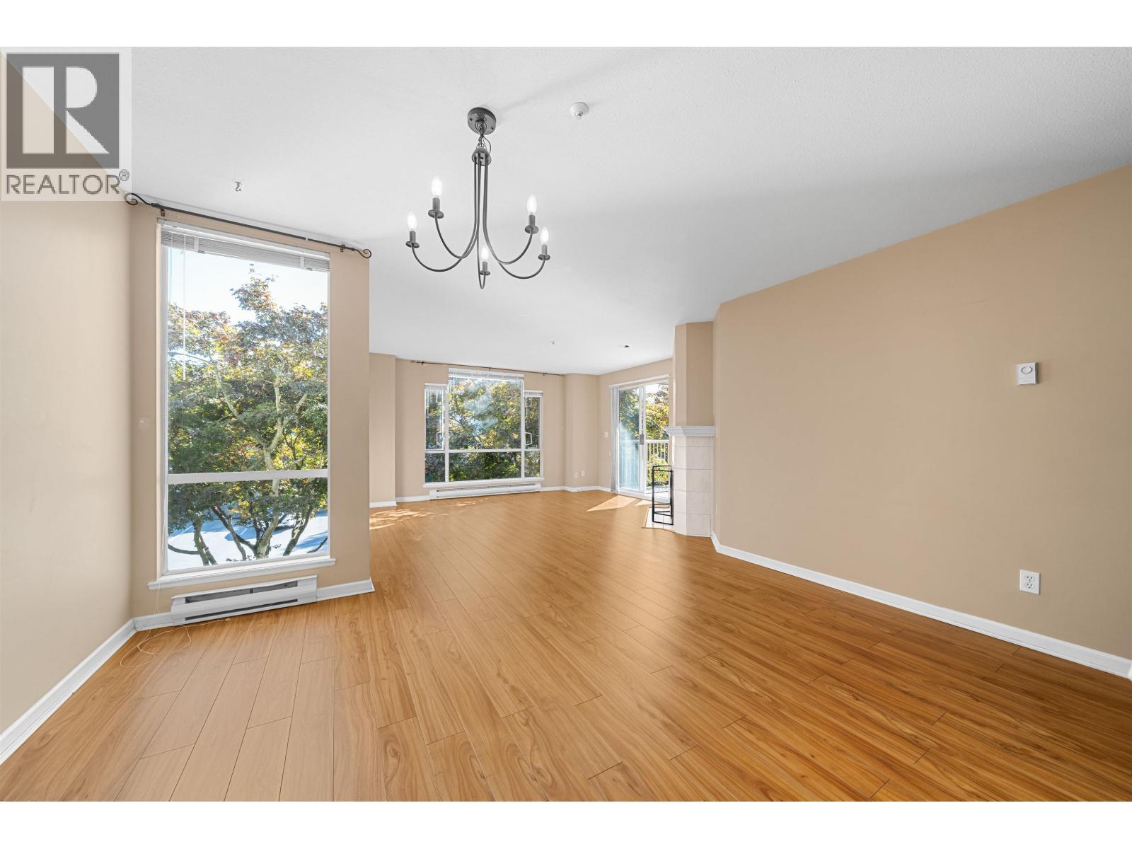 213 19122 122nd Avenue Property Photo 9