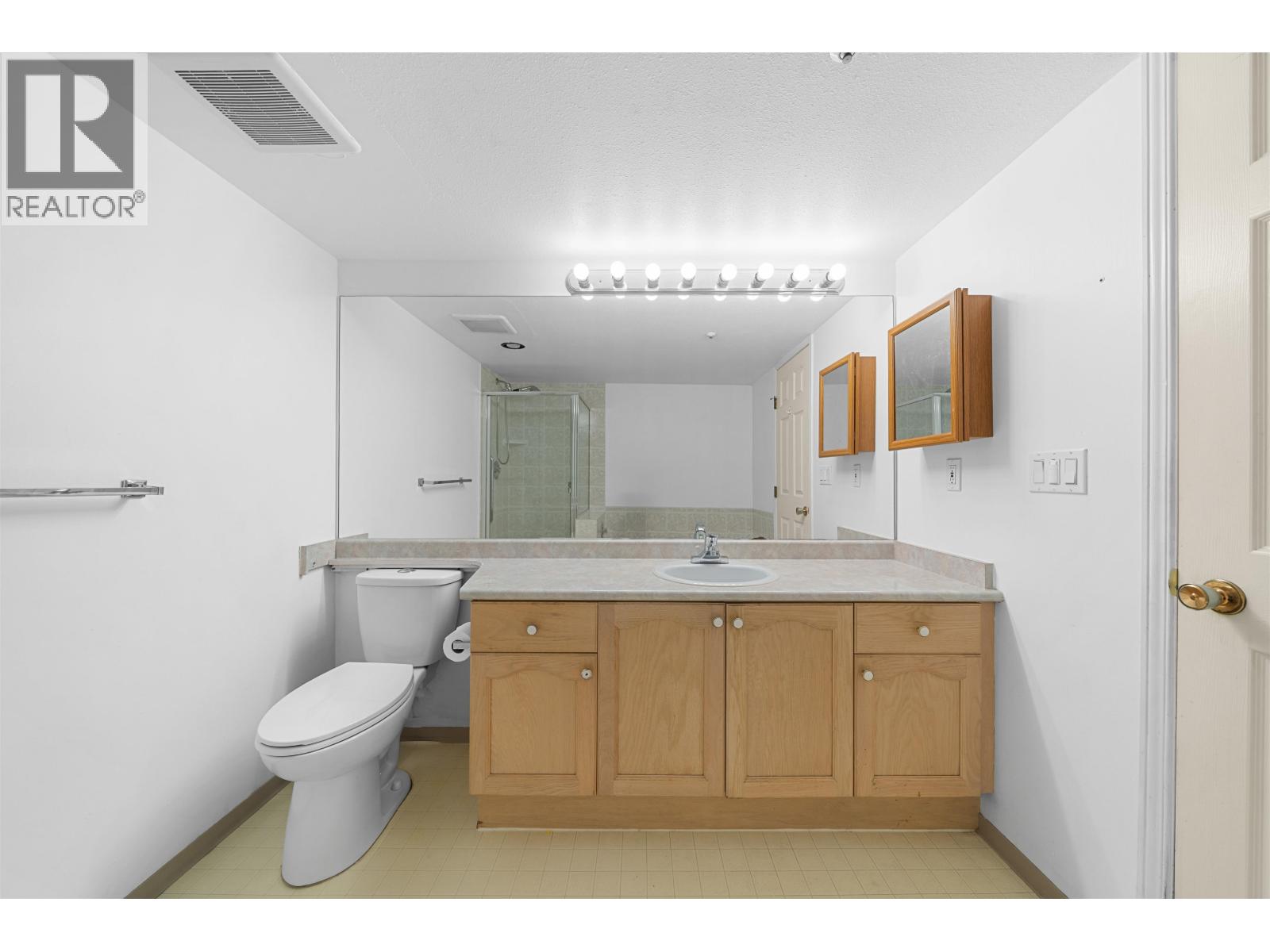 213 19122 122nd Avenue Property Photo 20
