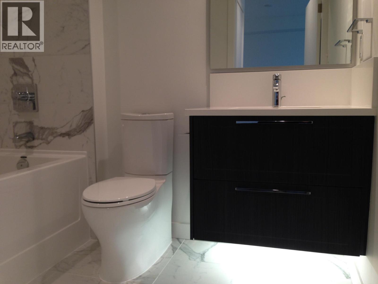 601 6677 Cambie Street Property Photo 18