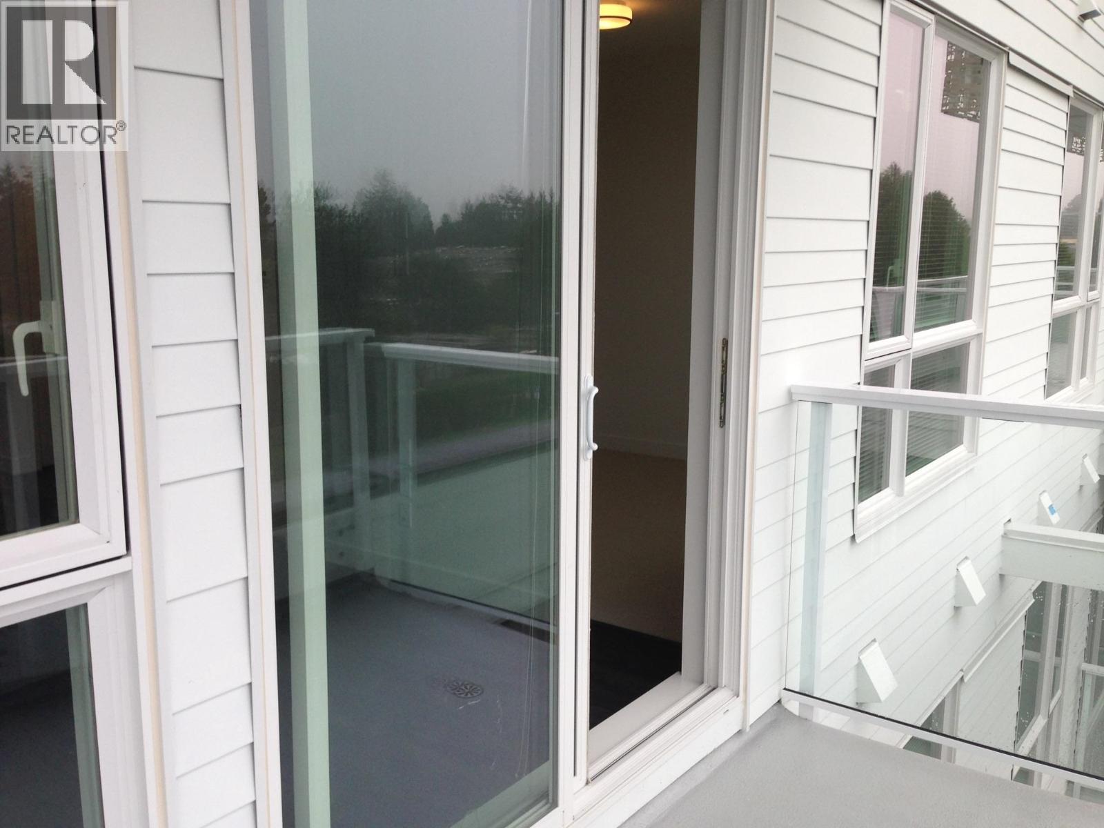 601 6677 Cambie Street Property Photo 23
