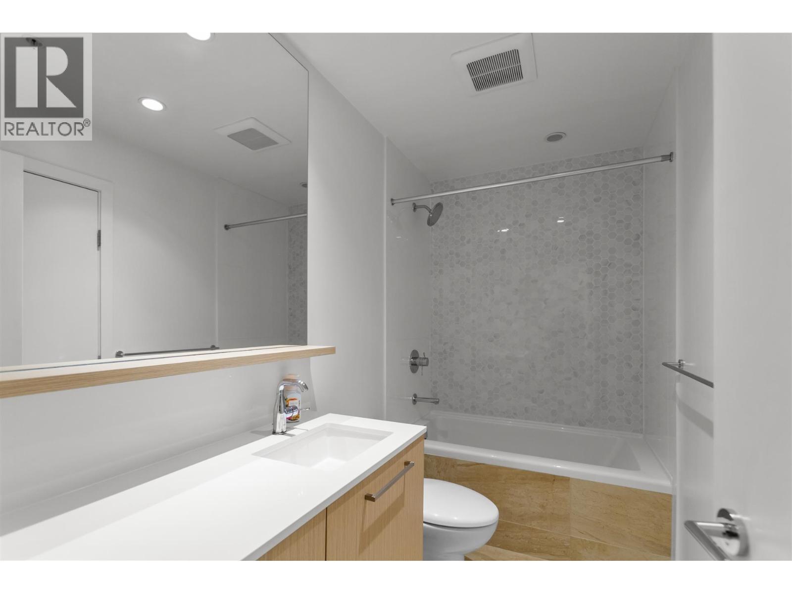707 567 Clarke Road Property Photo 17