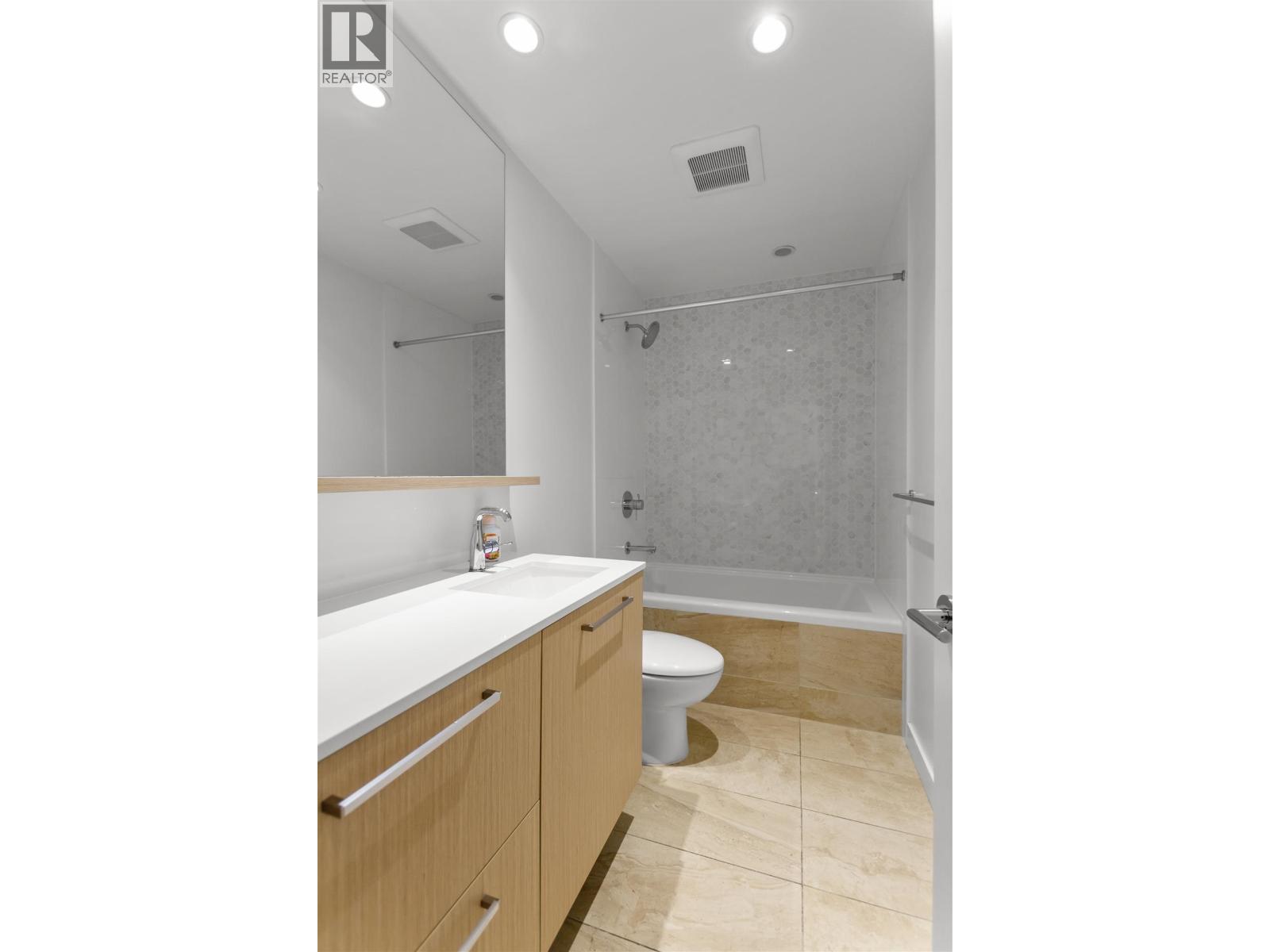 707 567 Clarke Road Property Photo 18