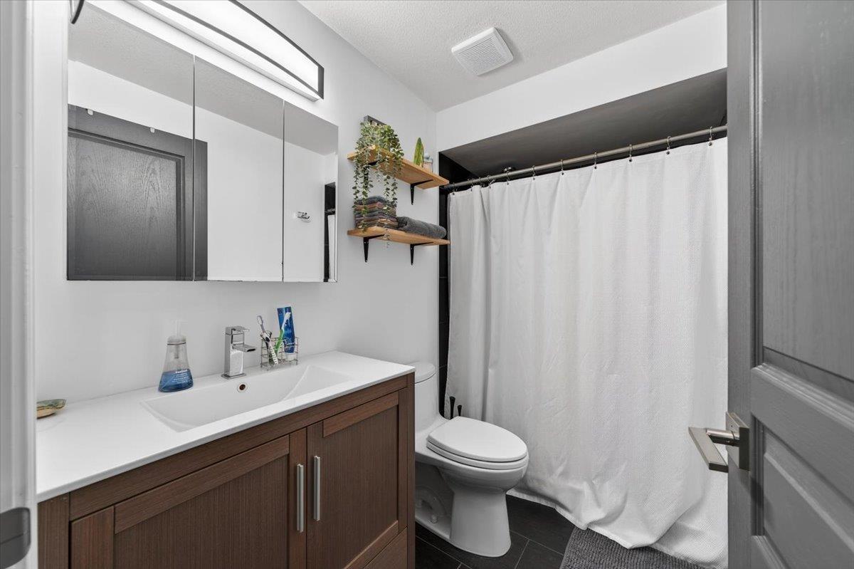 927 Kent Street Property Photo 32