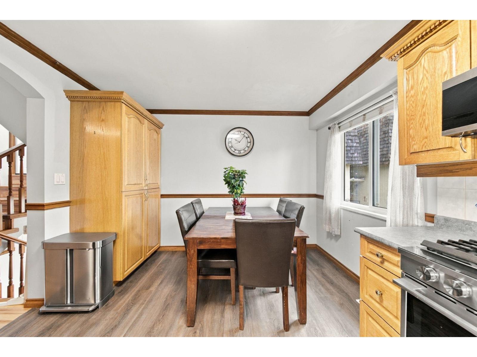 16 11735 89a Avenue Property Photo 5