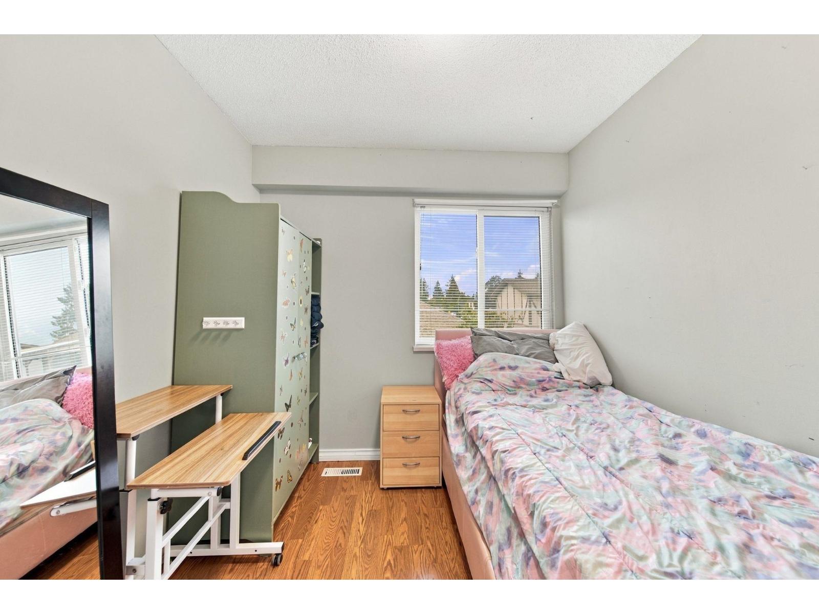 16 11735 89a Avenue Property Photo 15